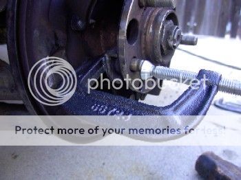  photo wheel-stud-removal_zpsb0334244.jpg