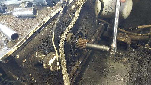 http://www.skidsteerforum.com/Portals/57ad7180-c5e7-49f5-b282-c6475cdb7ee7/TTTGallery/1980%20Bobcat%20825/BobcatShaftSpline.jpg http://www.skidsteerforum.com/Portals/57ad7180-c5e7-49f5-b282-c6475cdb7ee7/TTTGallery/1980%20Bobcat%20825/BobcatShaftSpline.jpg