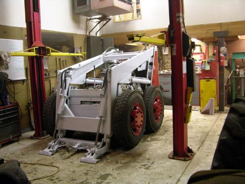 975 bobcat bobcat 975 before cab.jpg