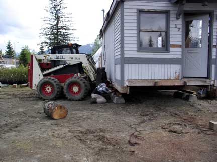 975 bobcat Bobcat house web.jpg