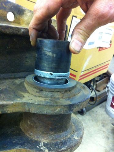 Bob tach pins bushings replace IMG_0982small.jpg