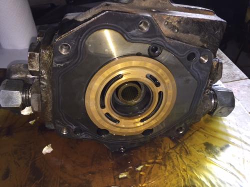 Bobcat 743 Hydraulic Pump IMG_3722.JPG
