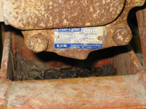 Brusher skidsteerca Motor tag.JPG