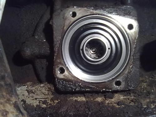 drive motor pics taggarsind left drive motor.jpg
