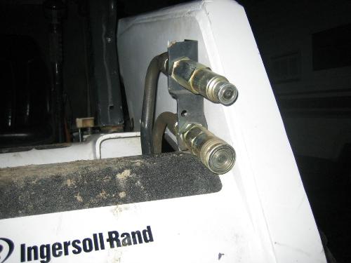 Hydraulic Coupler Styles IMG_0465.JPG