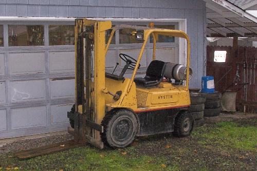 M700 forklift.jpg