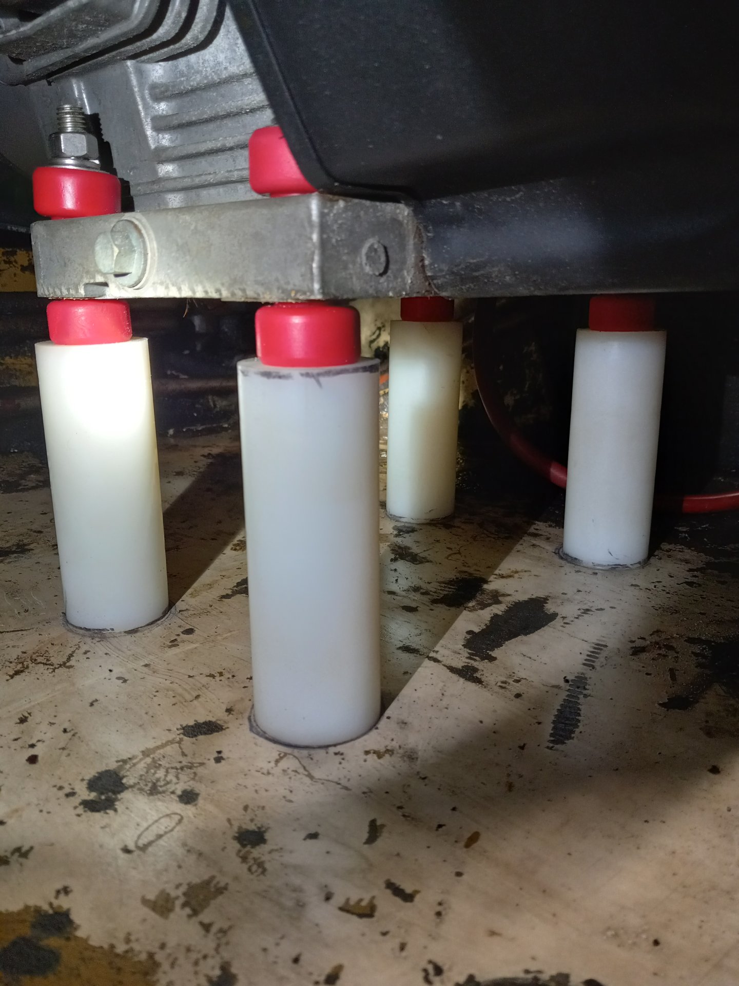 predator motor mounts 3.jpg