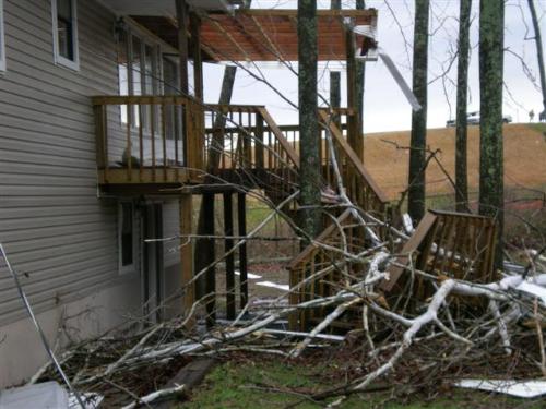Tennessee Tornado Pictures Pinewood 017 (Small).jpg